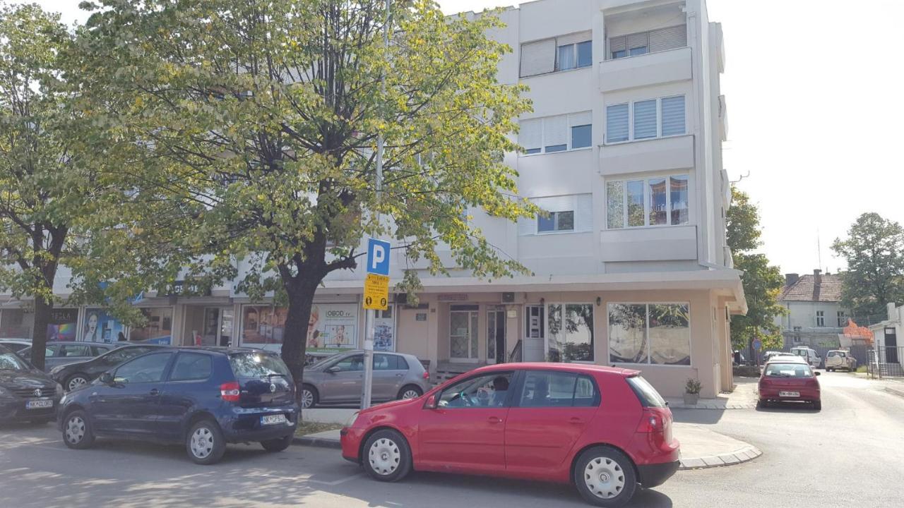 Apartmani Bonaca U Centru Niksica المظهر الخارجي الصورة